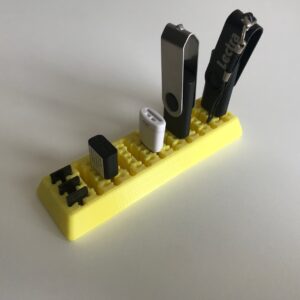 Porta Pen drive (11 separadores verticais)