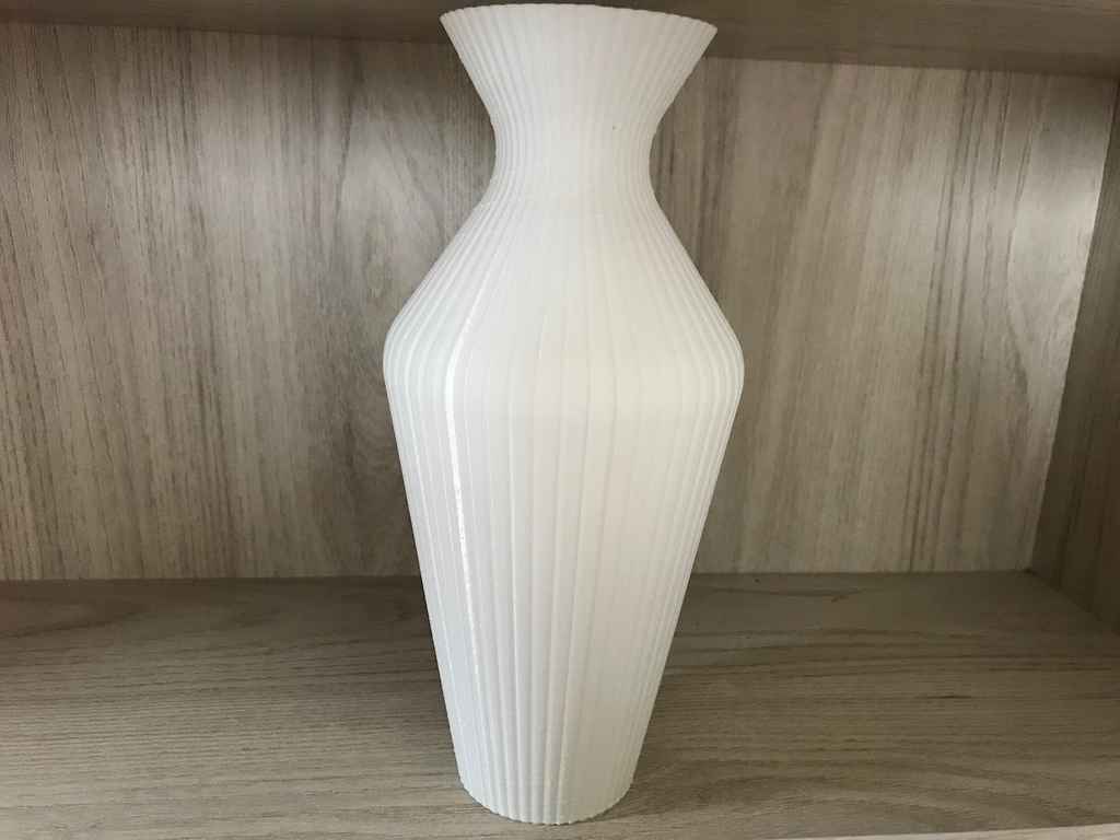 Vaso para decoração com linhas em detalhe - Imagem 4