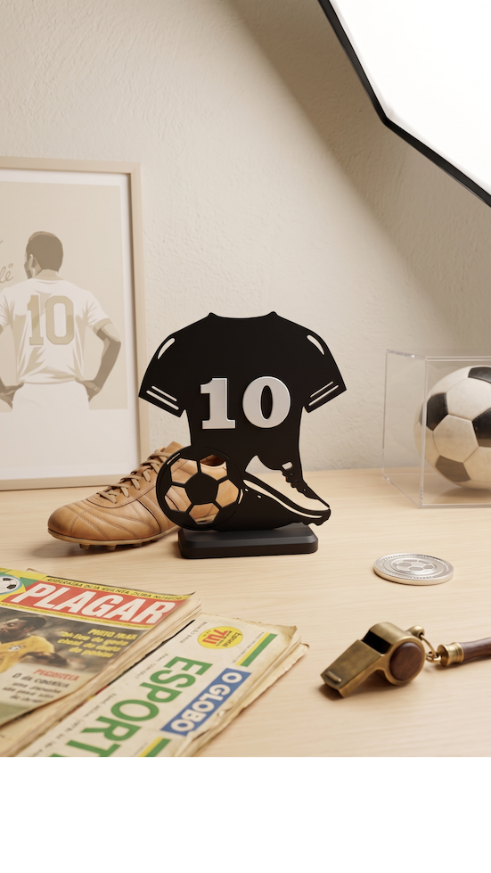 Escultura de Futebol Camisa e Chuteira Copa do Mundo - Imagem 3